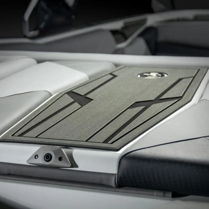 High Definition Rear Camera (Optional)