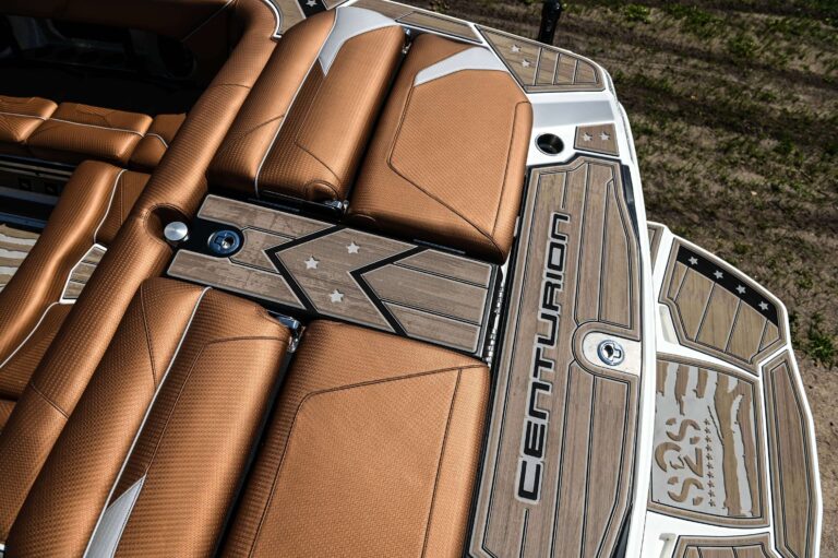 Centurion_2021_Ri245_used_boat-14