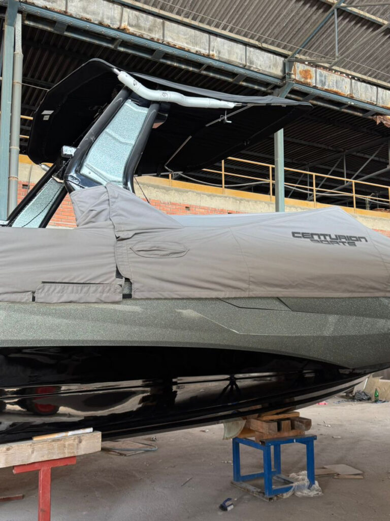 Centurion_2023_Fi23_used_boat-27v2